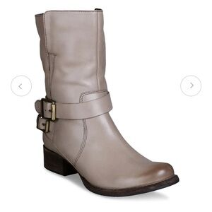 Clarks Monica Soul leather ankle boots in taupe m/gray SZ 6.5